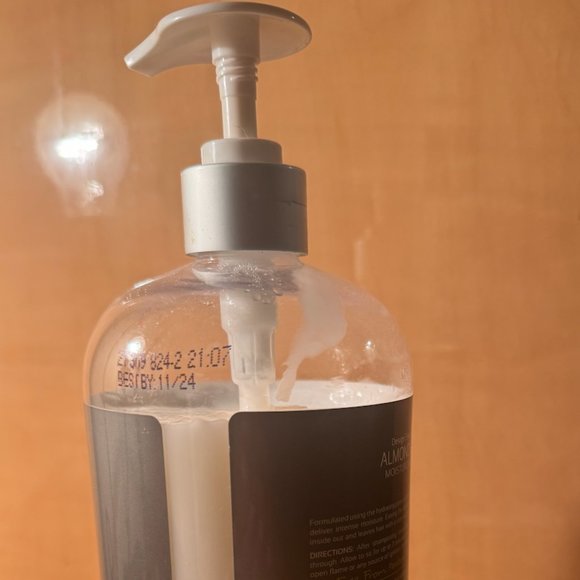 Design Essentials Almond Avocado Moisturizing & Detangling Sulfate-Free Shampoo - Picture 4 of 5